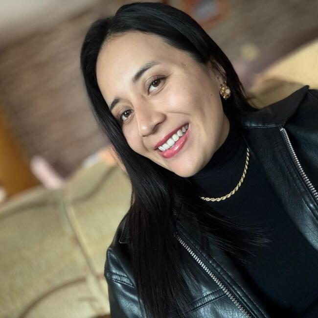 Niñera en Otavalo: Tania