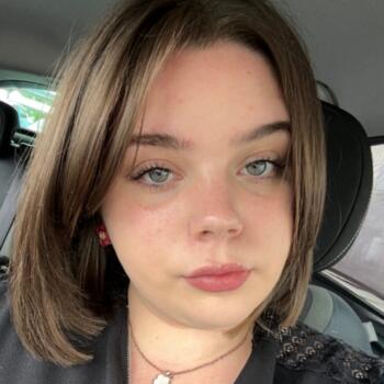 Babysitter in Valognes: Sarah