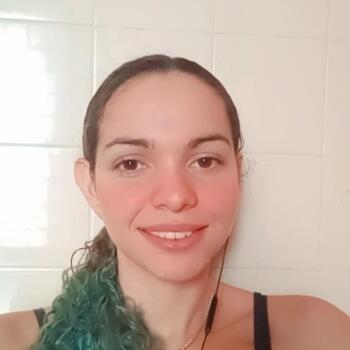 Babá em Uberaba: Mary