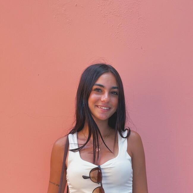 Babysitter em Água de Pena: Tatiana