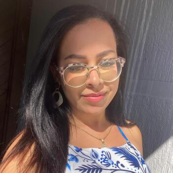 Babysitter in Taubaté: Emili