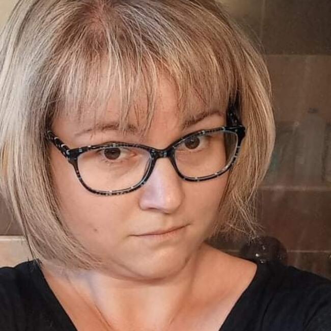 Babysitter in Budapest: Rebeka