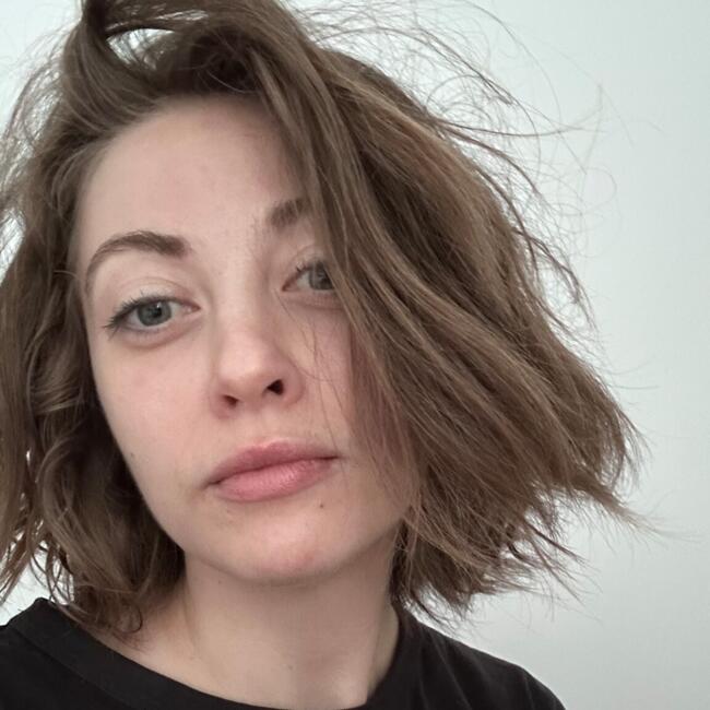 Babysitting job in London: Veronika