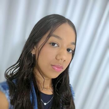 Babá em Vicência: Fernanda