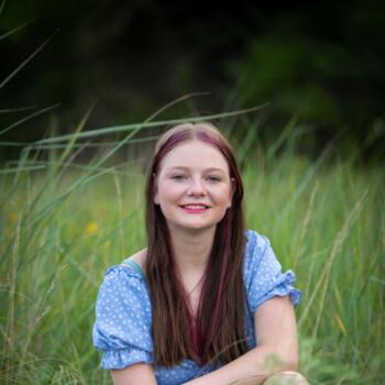 Babysitter in Mulvane: Dawn