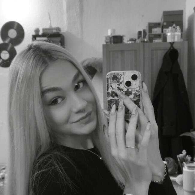 Babysitter in Veszprém: Kiara