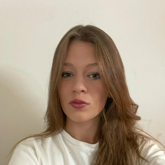 Babysitter in Löwen: Ella