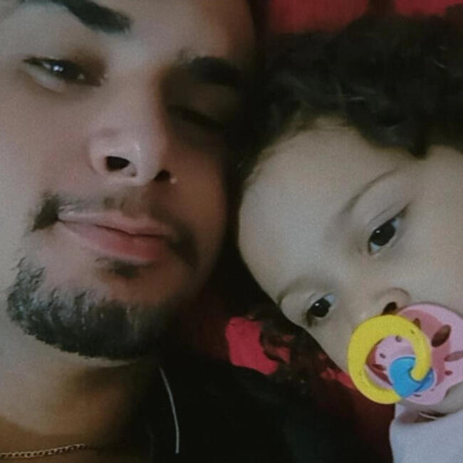 Emprego de babá em Governador Valadares: Deivisom