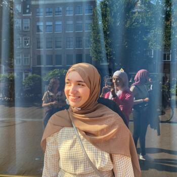 Oppas in Haarlem: Basma