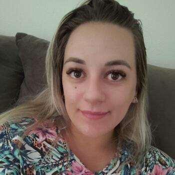 Babysitter in Antônio Carlos: Renata