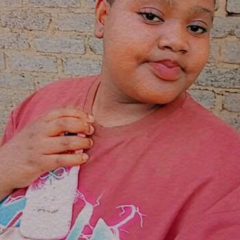 Babysitter in Soweto: Nobom