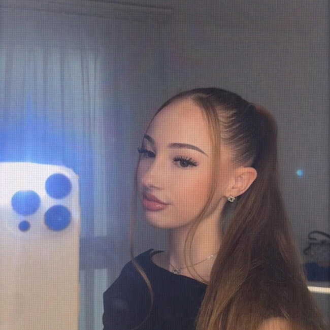 Babysitter a Embrach: Angela