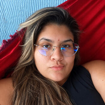 Babysitter in Afonso Bezerra: Vitória