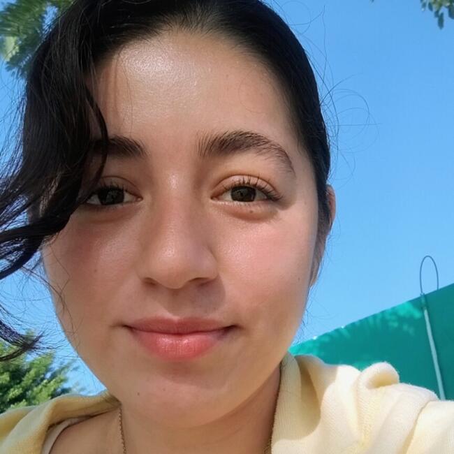 Babysitter in Miramar: Metztli Martínez