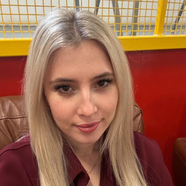 Babysitter in Manchester: Stesi