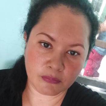 Babysitter in Managua: Velia