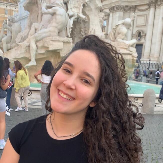 Babysitter in Penafiel: Rita