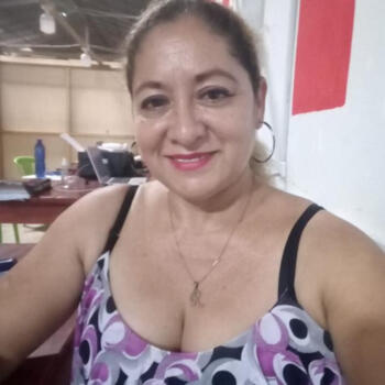 Babysitter in Iquitos: Kira Yicela