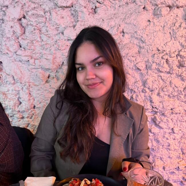 Babysitter in Lisbon: Gabriela