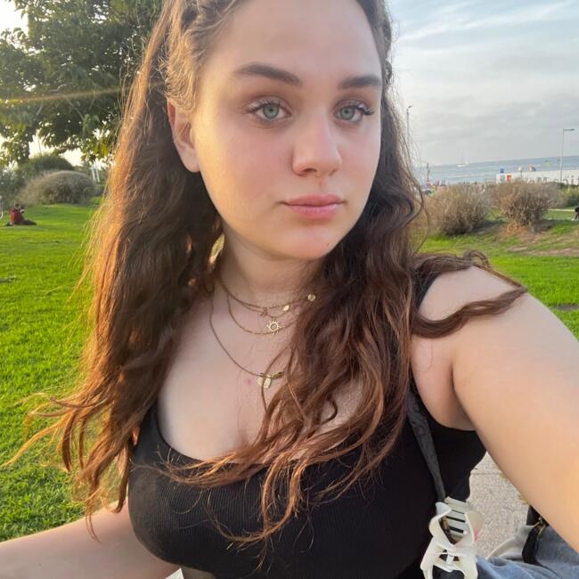 Babysitter a Zell (Kanton Zürich): Indira