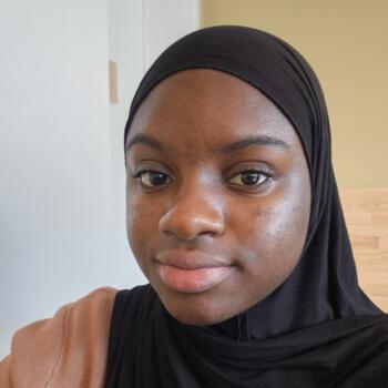 Babysitter in Moeskroen: Amina