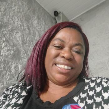 Babysitter Long Beach: Elita