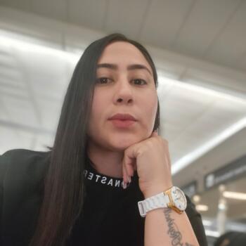 Babysitter in Barcelona: Laura Loren