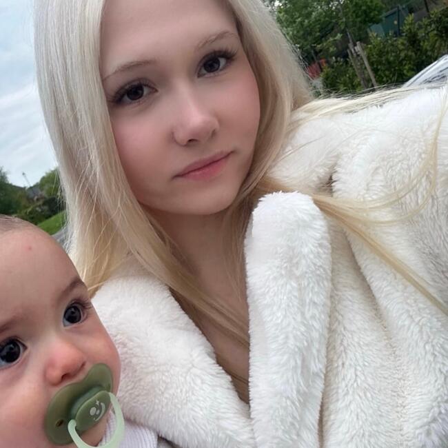 Babysitter in The Hague: Annabella