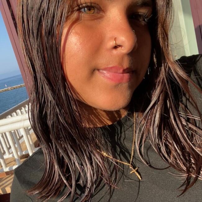 Babysitter in Basel: Dhaivaa