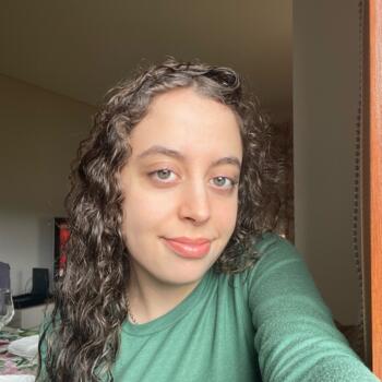 Babysitter in Matosinhos Municipality: Diana