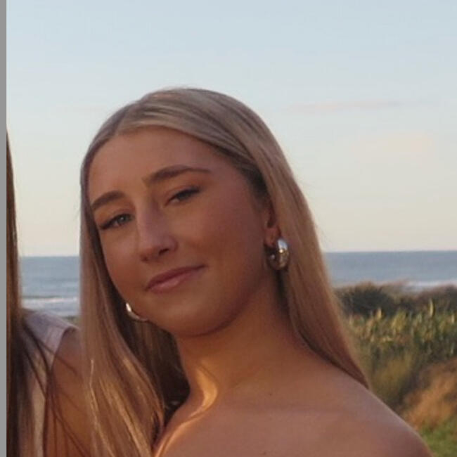Babysitter in New Plymouth: Addison
