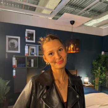 Childminder in Faro: Mariangely