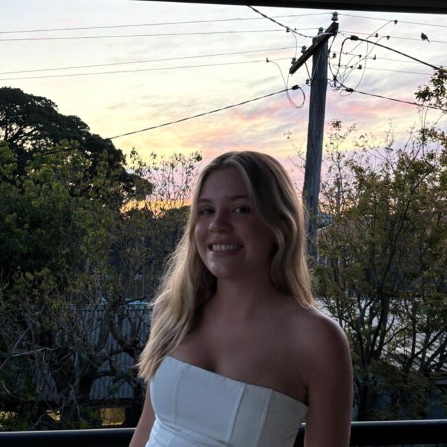 Babysitter in Sunshine Coast: Jemma