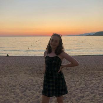 Babysitter Golbey: Rose