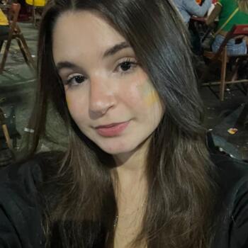 Babá Duque de Caxias: Carmem