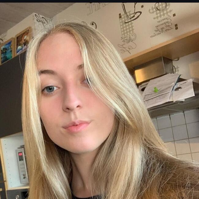 Babysitter in Herzele: Lisa