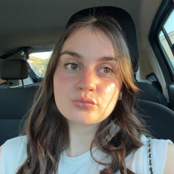 Babysitter in Bourg-en-Bresse: Lola