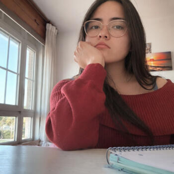 Niñera en Boiro: Fernanda