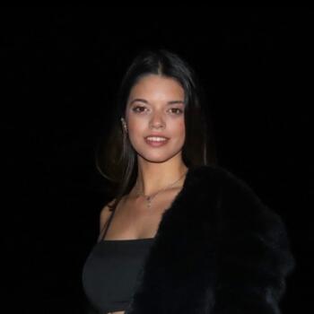 Babysitter Alcanhões: Sofia