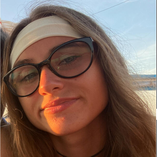 Babysitter in Châtelaillon-Plage: Julia