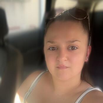 Baby-sitter à Flacy: Elodie
