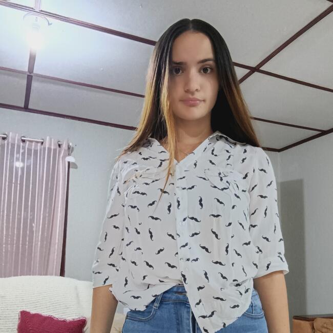 Babysitter in Alajuela: Yuli