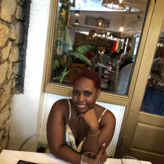 Babysitter in Santo Domingo Este: Vayola Lynns