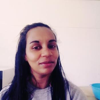 Babysitter in Criciúma: Shabelly evaristo