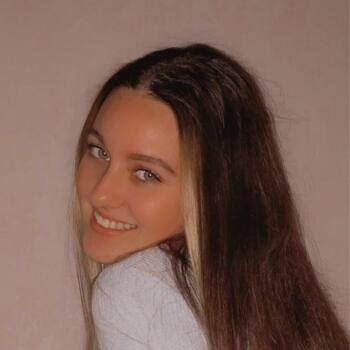 Baby-sitter in Angers: Celia
