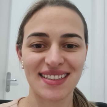 Babysitting job in Itajaí: babysitting job Thauana