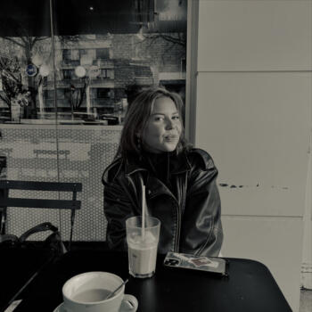 Babysitter in Rouen: Ninon