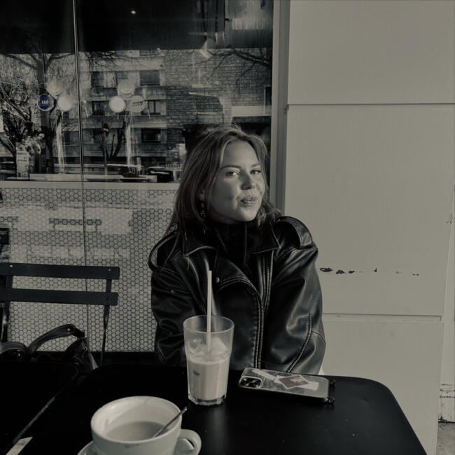 Babysitter in Rouen: Ninon