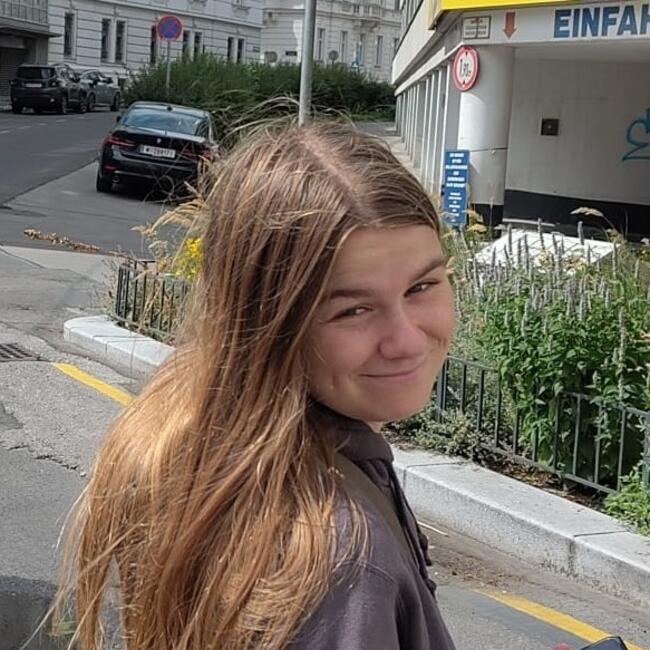 Babysitter in Ghent: Liesl