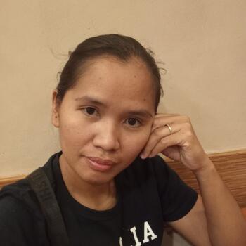 Babysitter in Manila: Marivil